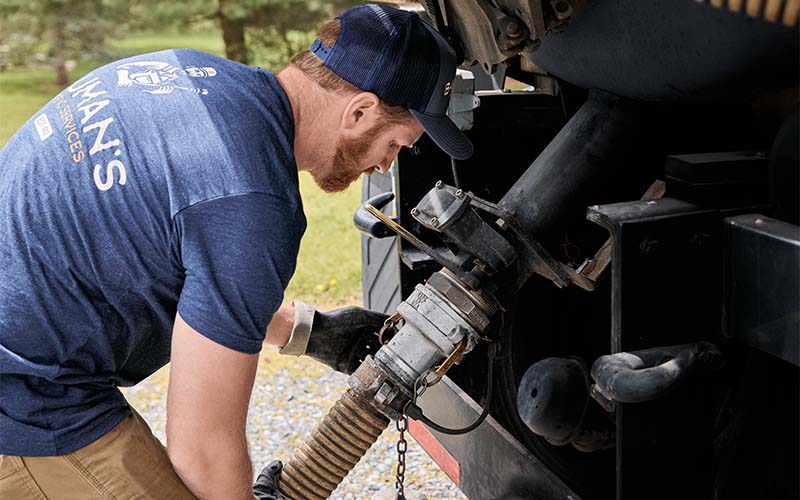 Connecting a septic hose