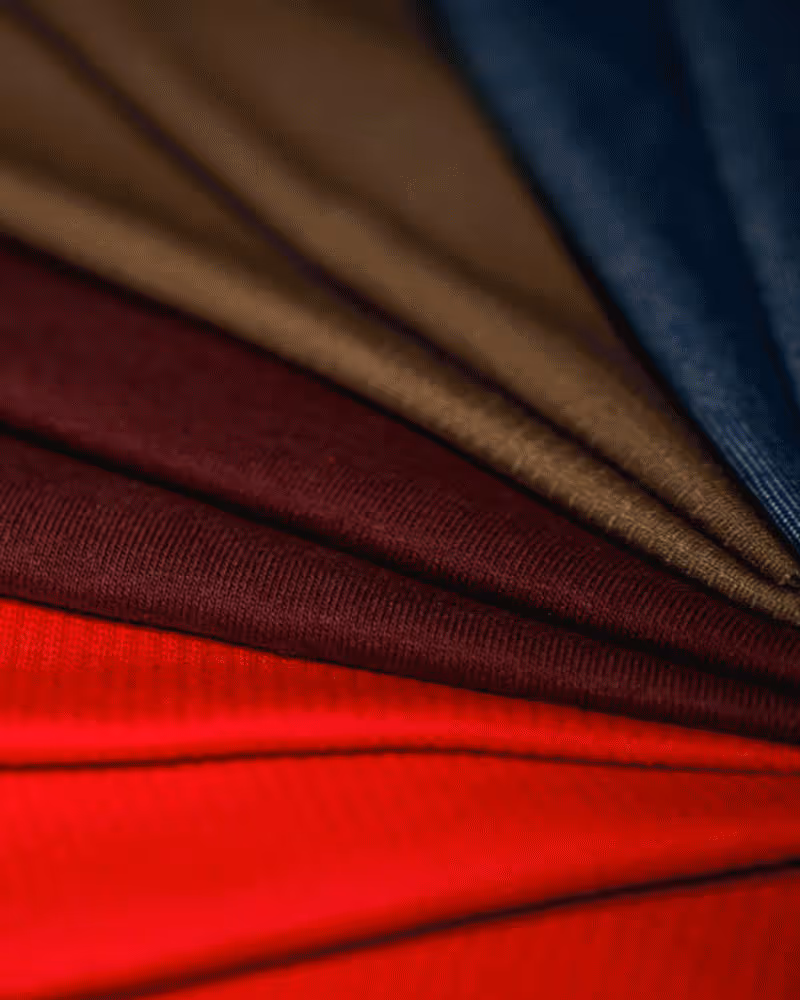 Empty white square with two small black arrows pointing inward at the bottom corners.