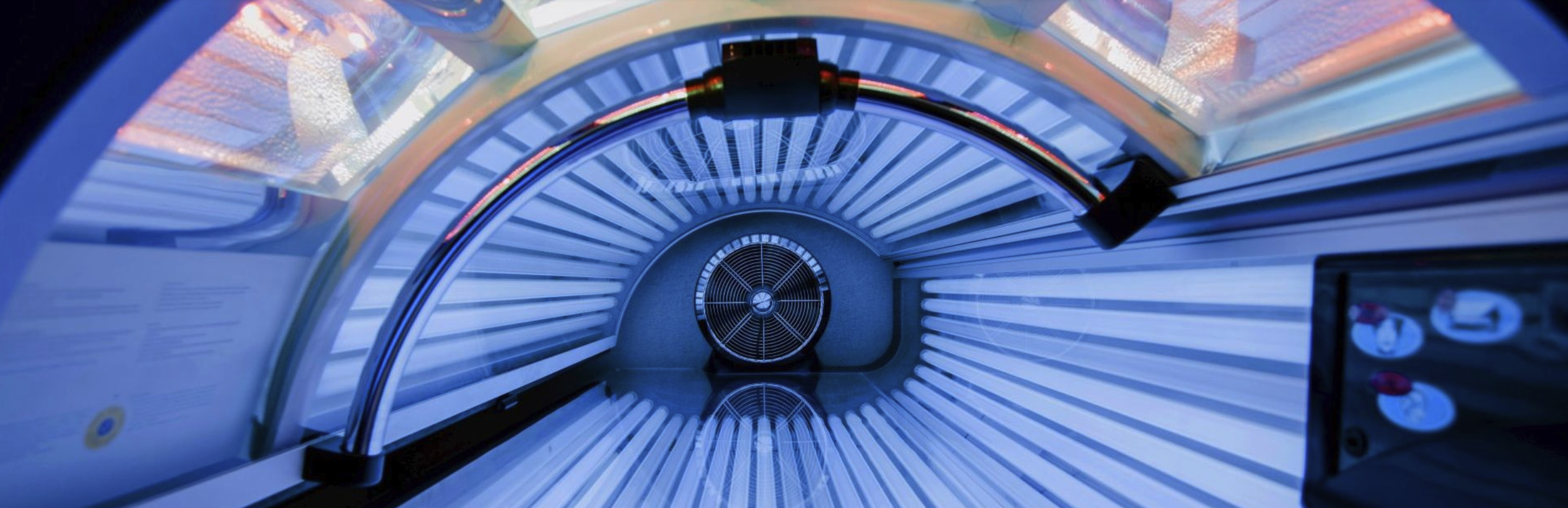 Solarium – modernes Gerät mit gleichmäßigem Licht