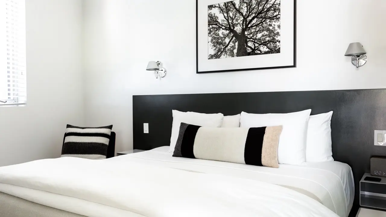 Treehouse Bed Suite A