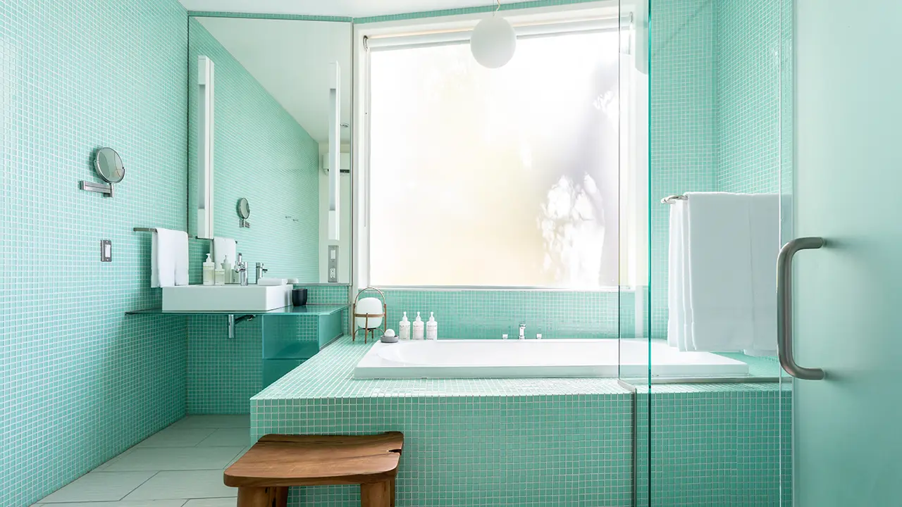 Treehouse Suite B Bath