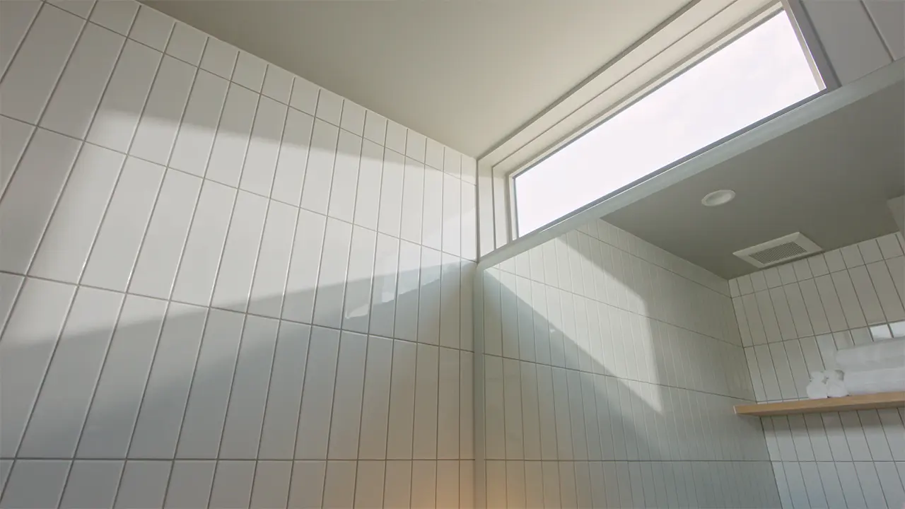 Soco Bath Window