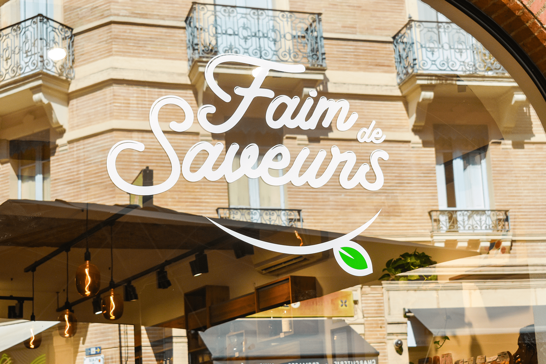 Photo avec le logo de la boutique Faim de Saveurs