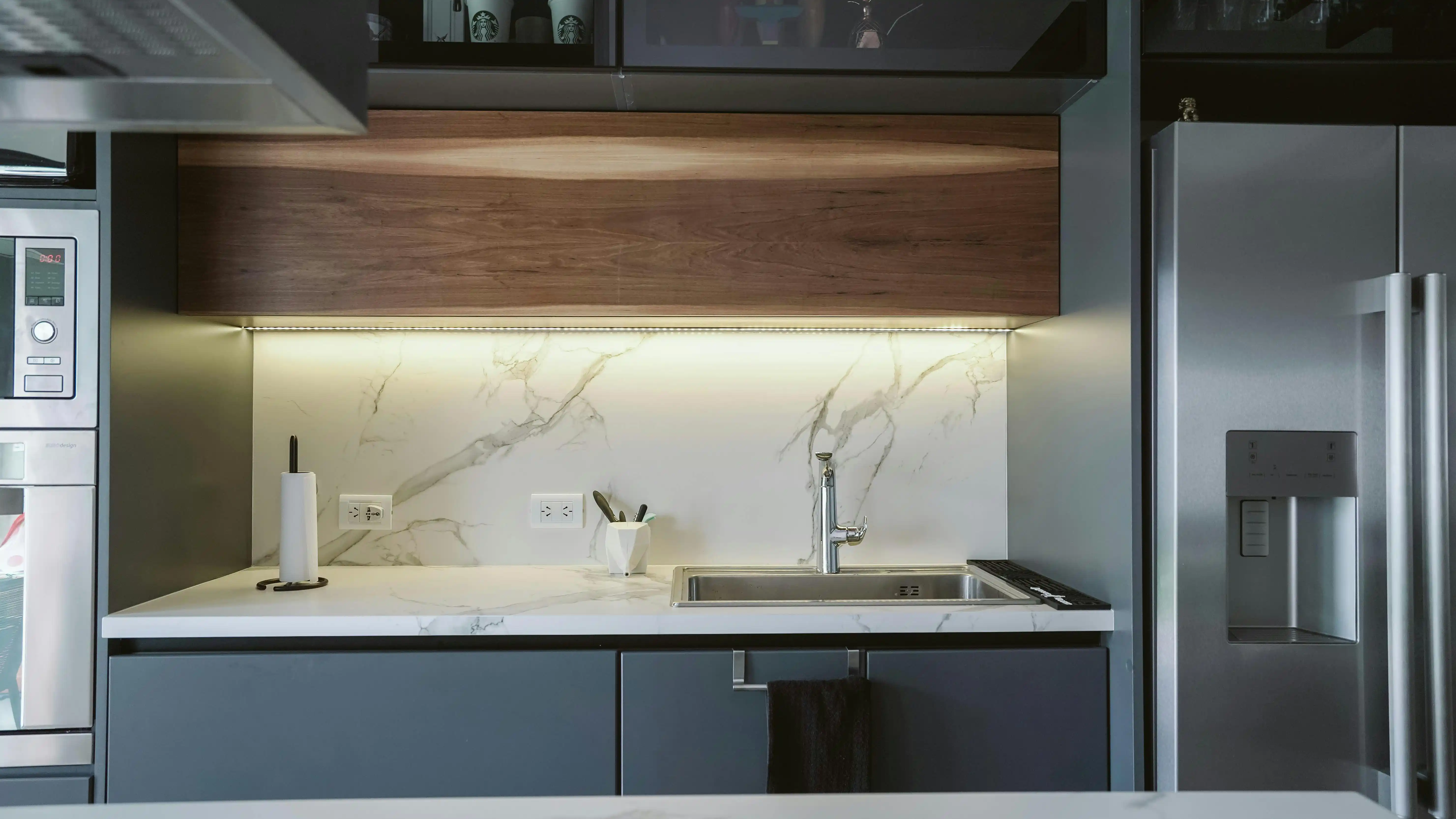 Under-cabinet LED kitchen lighting backsplash warm Surrey White Rock Langley BC 2026