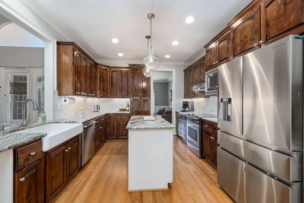 Adding kitchen island contrasting colour modern Surrey White Rock Langley