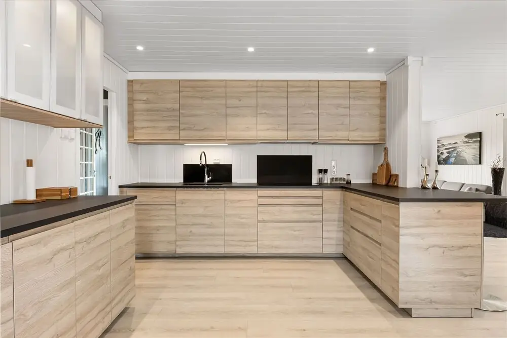 Kitchen peninsula counter seating modern open plan Surrey White Rock Langley