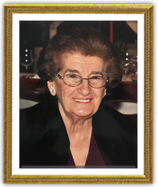 Azniv Parnakoglu obituary portrait