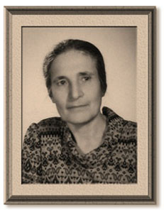 Ashkhen Manoukof obituary portrait