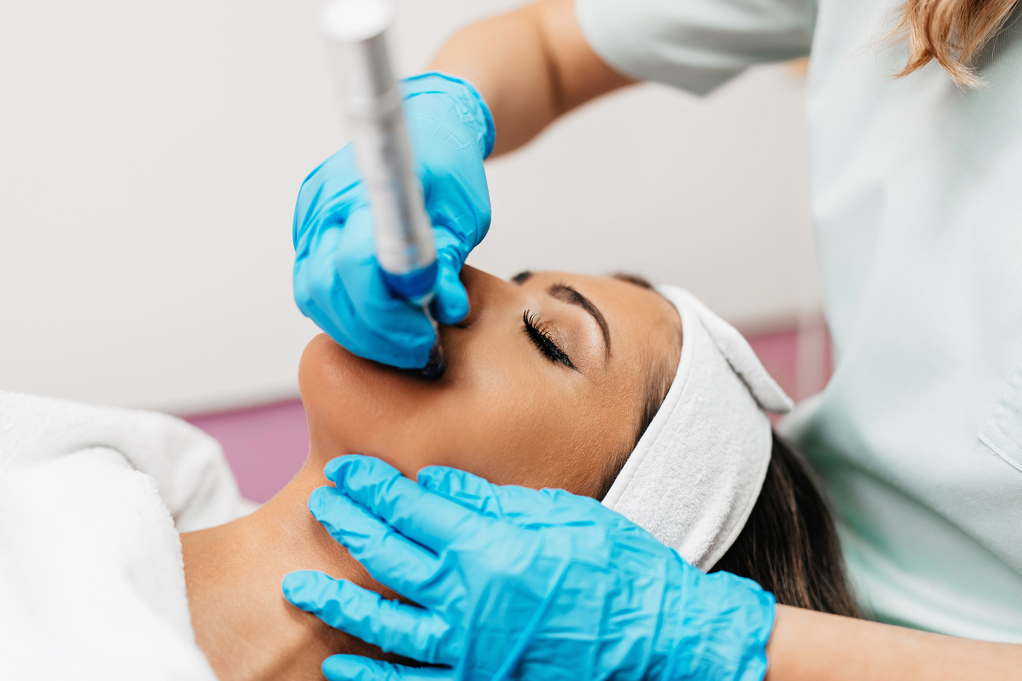 How to Get Glowing Skin in Twickenham (All Year Round)