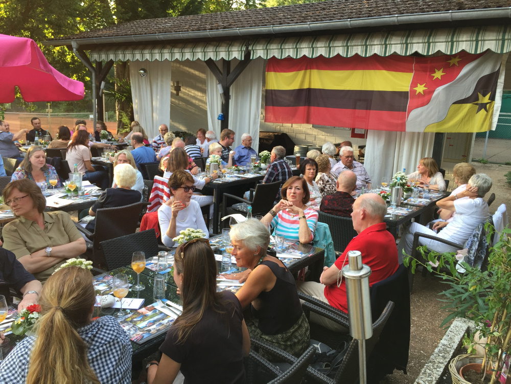 Einweihung der Partnerschaftsstele in Glarus.