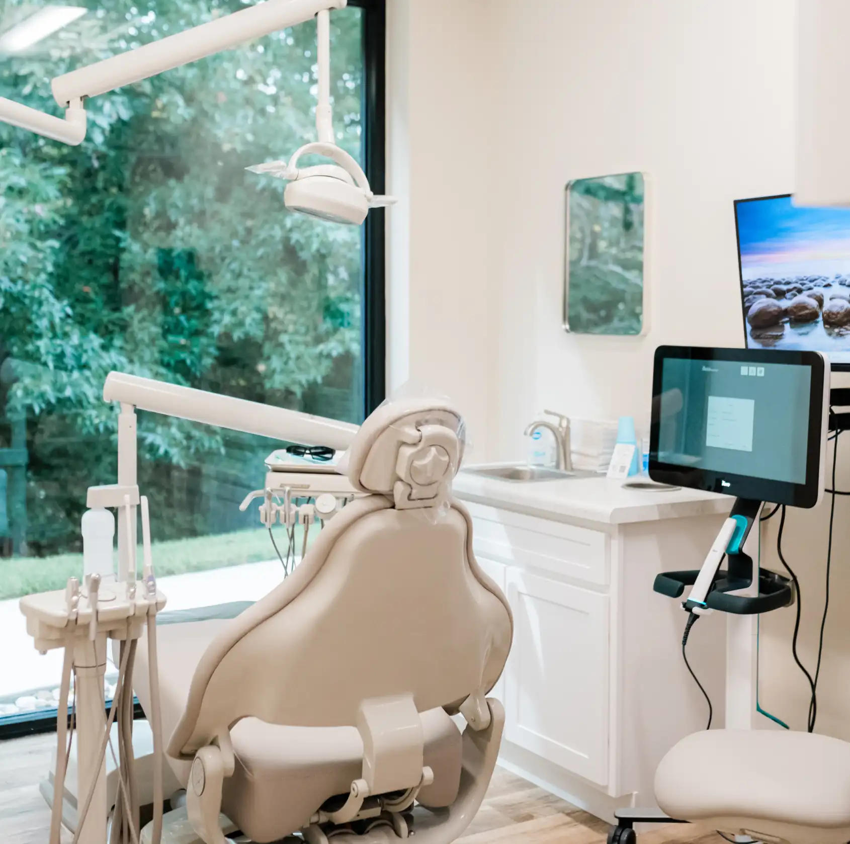 Bel Air Dental Arts is equipped with the latest technology, but it’s the warm in Abingdon, MD