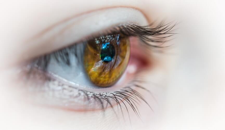 What Causes Corneal Abrasions? What to Expect and Treatments
