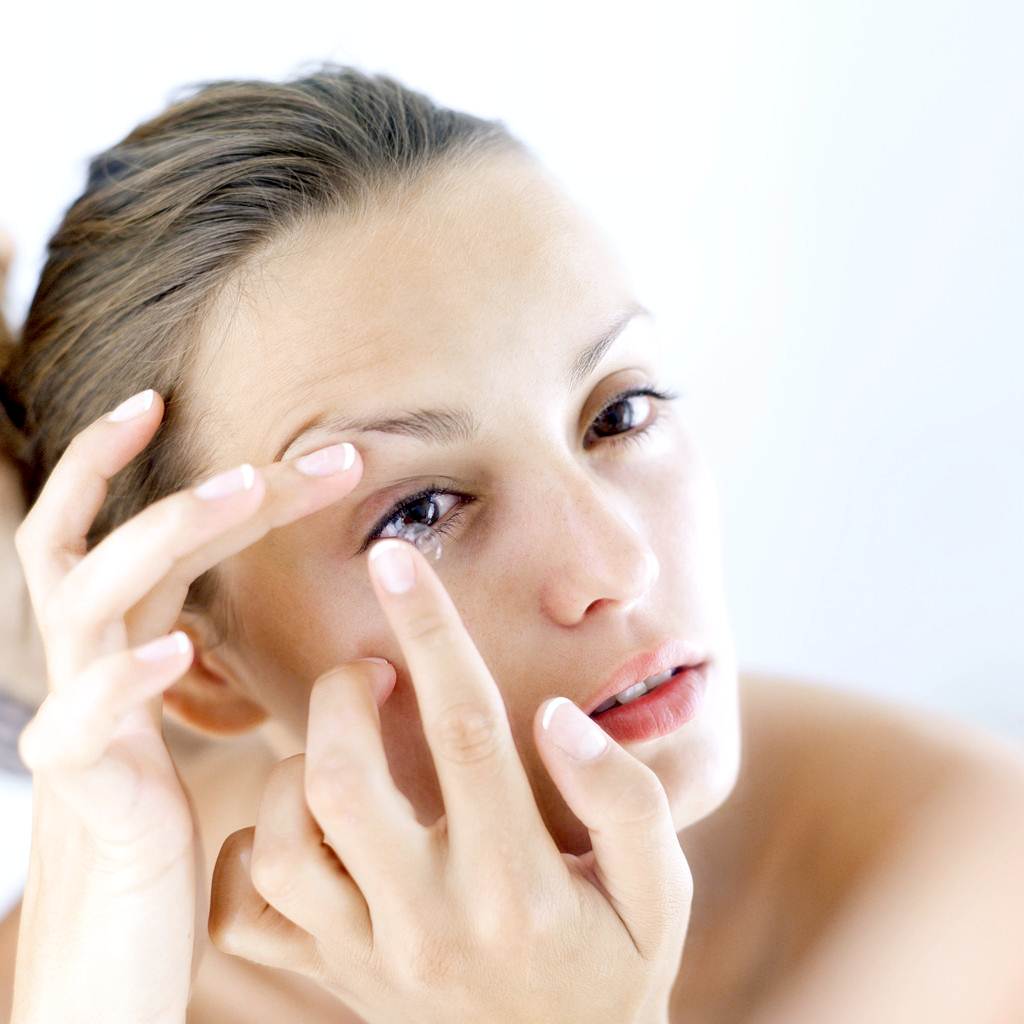 7 Tips for First-Time Contact Lens Wearers