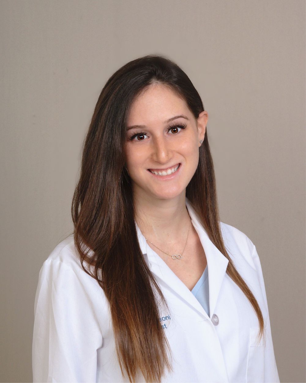 Meet Dr. Shirley Leoni: Interview with Top Optometrist in Florida