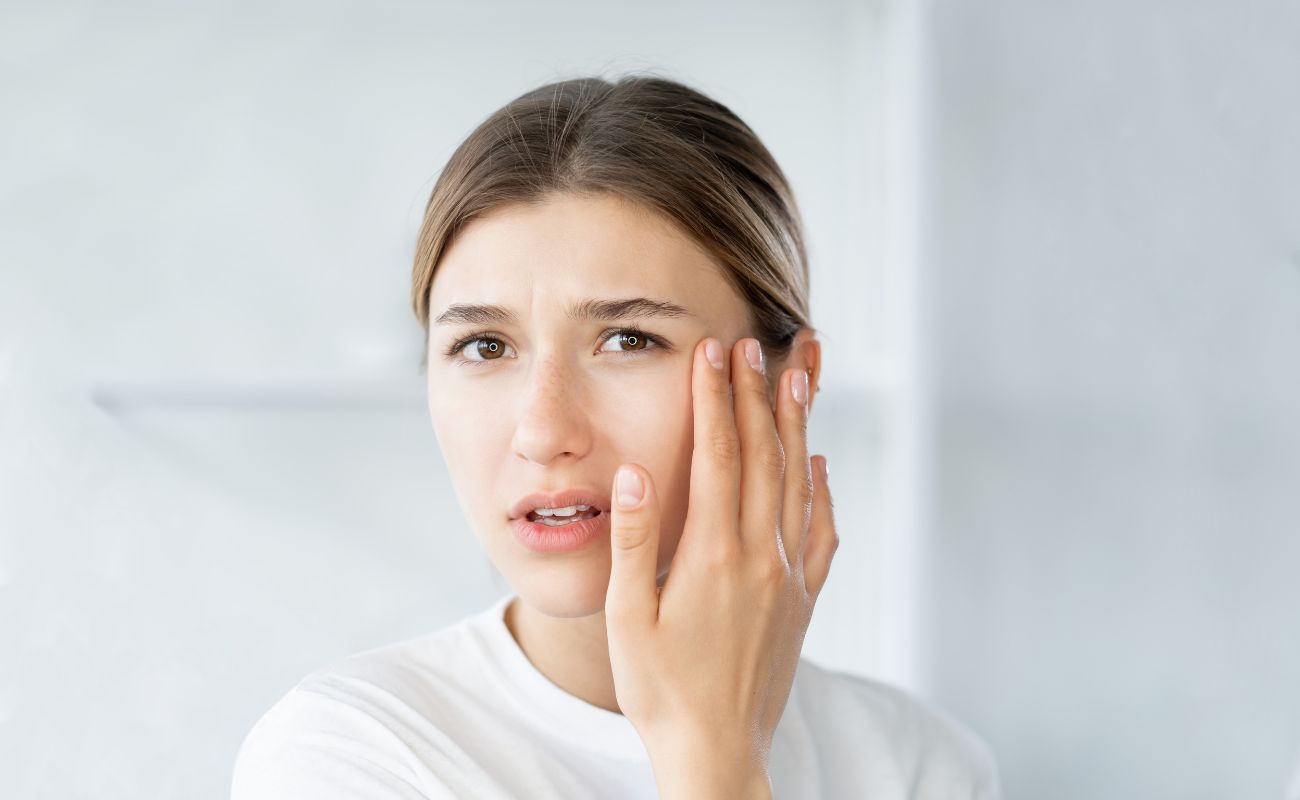What are the Clinical Benefits of Scleral Lenses for Chronic Dry Eye?