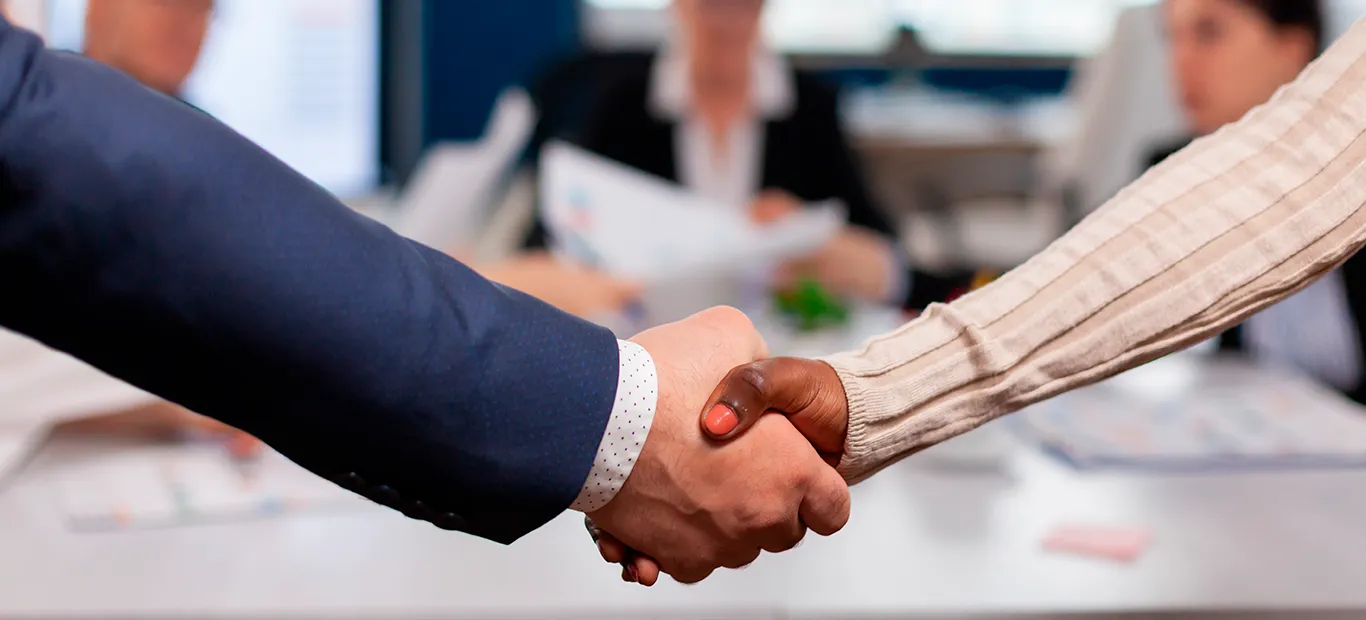 ¿Proveedor o socio comercial? Descubre cómo elegir al mejor aliado para tus operaciones industriales