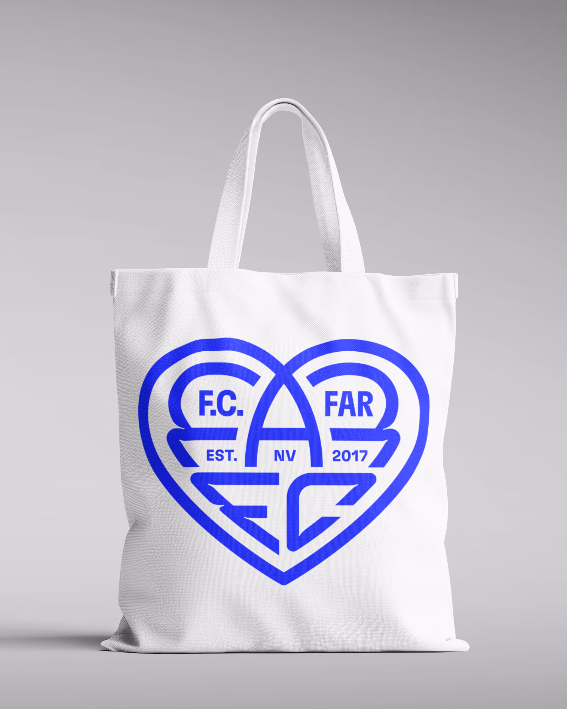 Hvid mulepose med blå hjerteformet logo, der indeholder teksten 'F.C. FAR EST. NV 2017'.