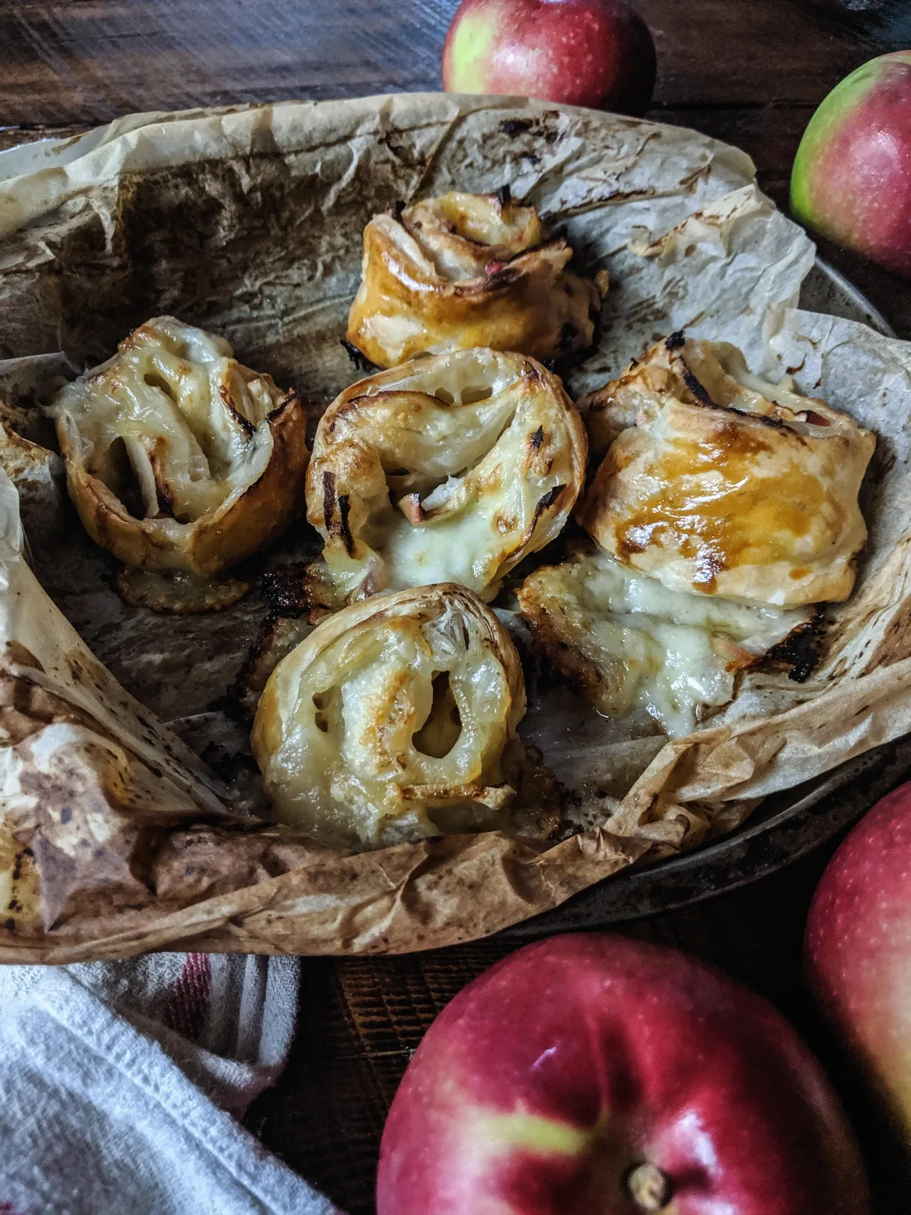 Brioches aux pommes & fromage Oka