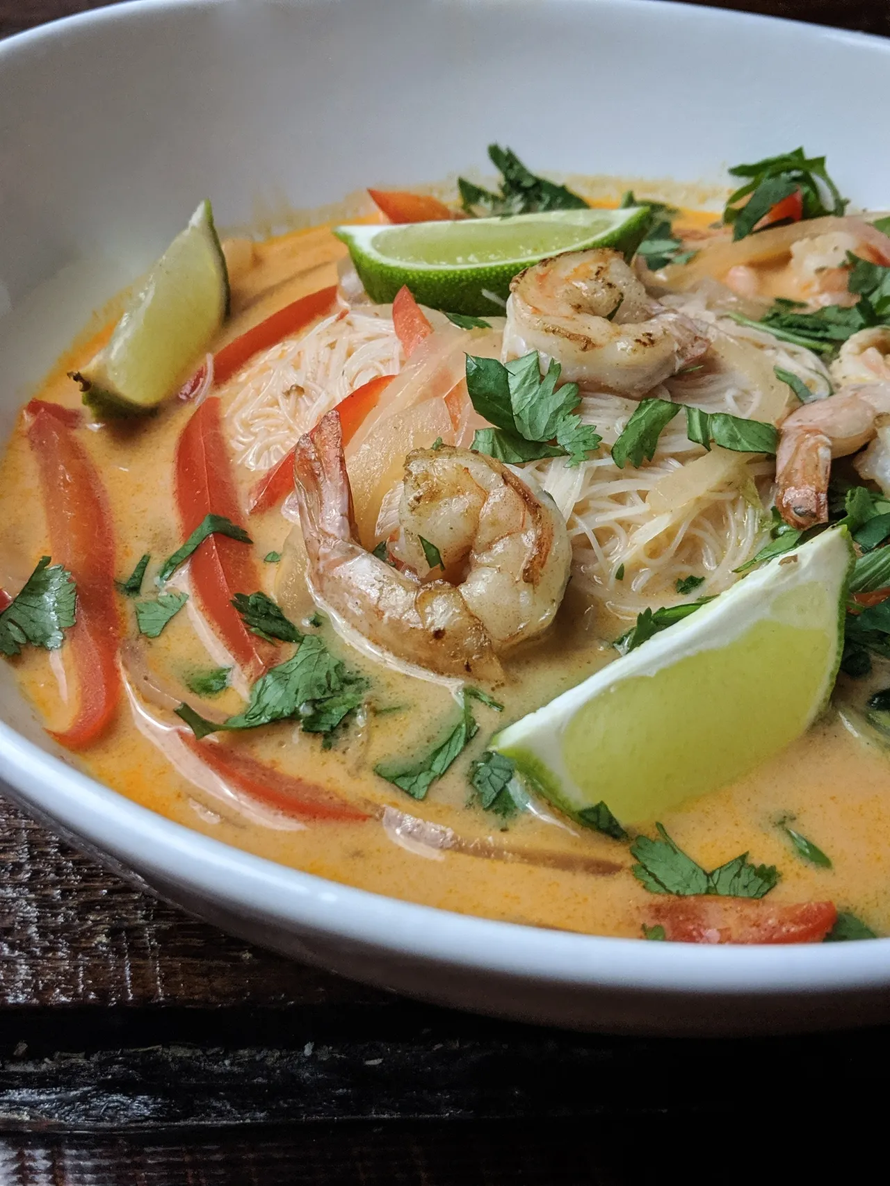 Soupe thaï crevettes, curry & coco