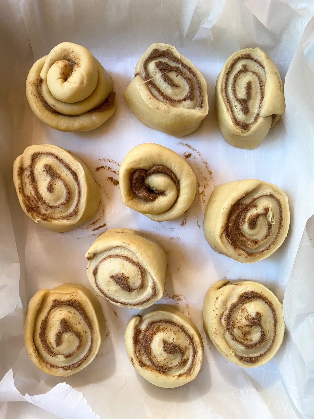 Brioches épices d’automne & glaçage à la citrouille