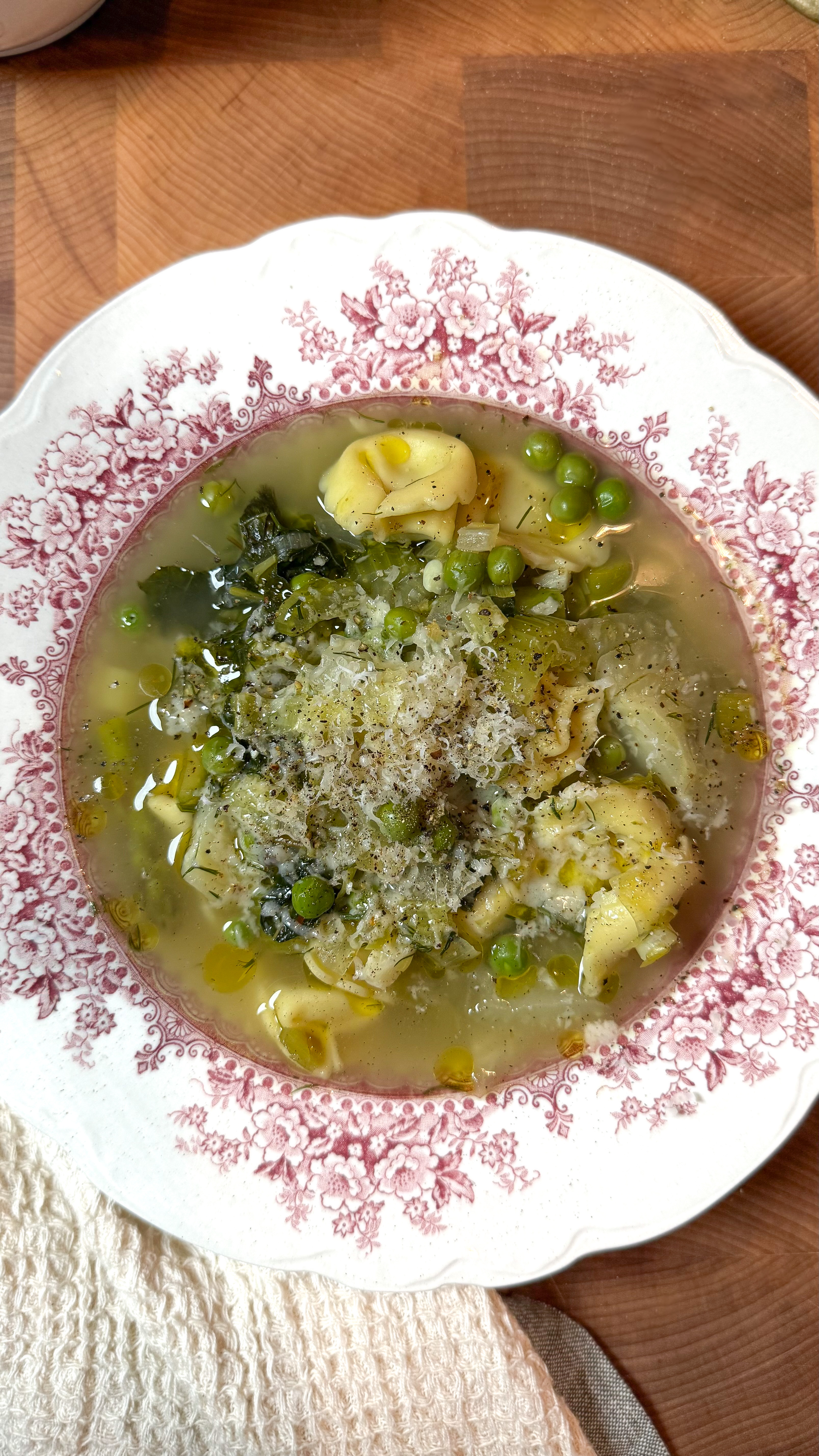 Soupe de tortellinis printanière 