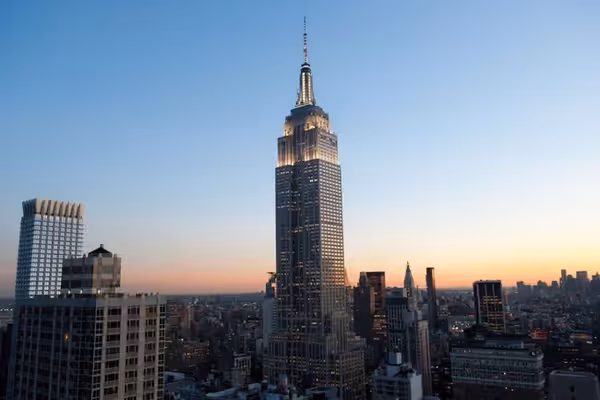 Experience NYC’s most iconic landmarks like @loving_newyork