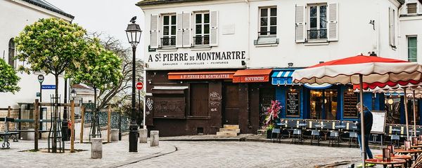 How To Avoid Crowds in Paris With These Top Tips