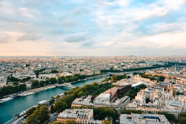 10 Unmissable Paris Landmarks and Historical Sights