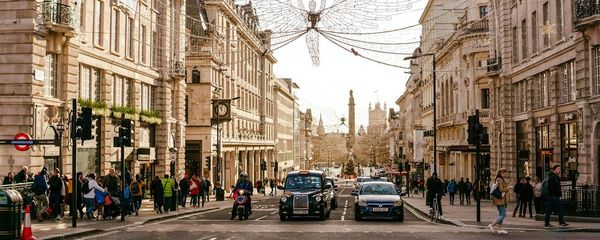 Top 10 Must-Do Experiences in London This December