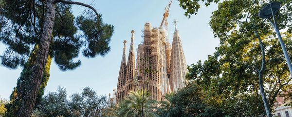 The Best Time To Visit Barcelona: A Month-by-Month Guide