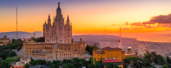 12 Utterly Romantic Things To Do In Barcelona For Couples