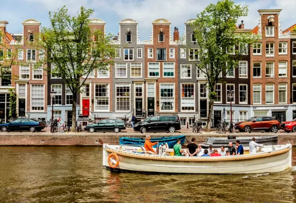 15 Amsterdam Landmarks And Historical Sites Not To Miss