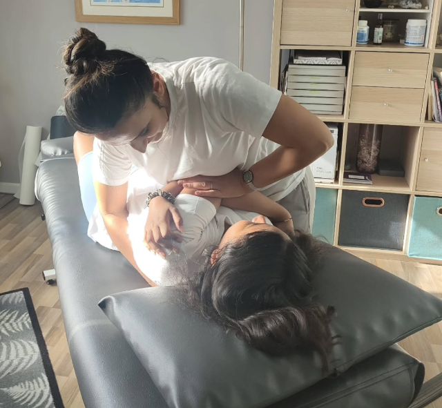 a calming photo of a modern repair service area