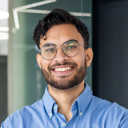 Asian men Machine Learning engineer