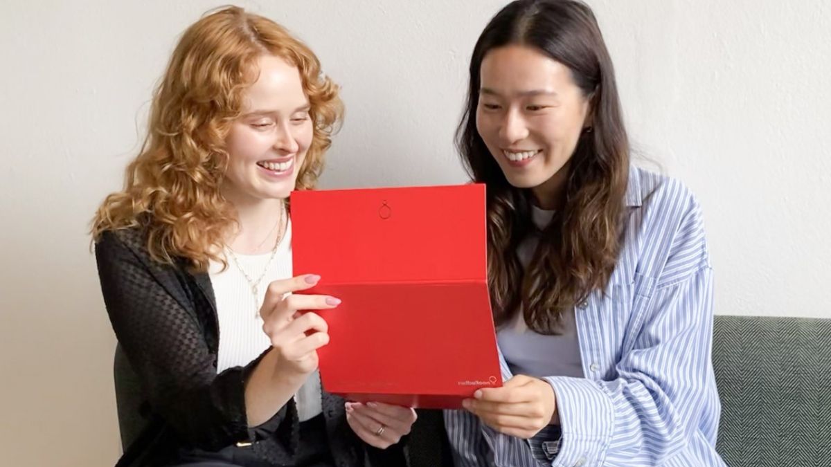 Large Distribution Gifts