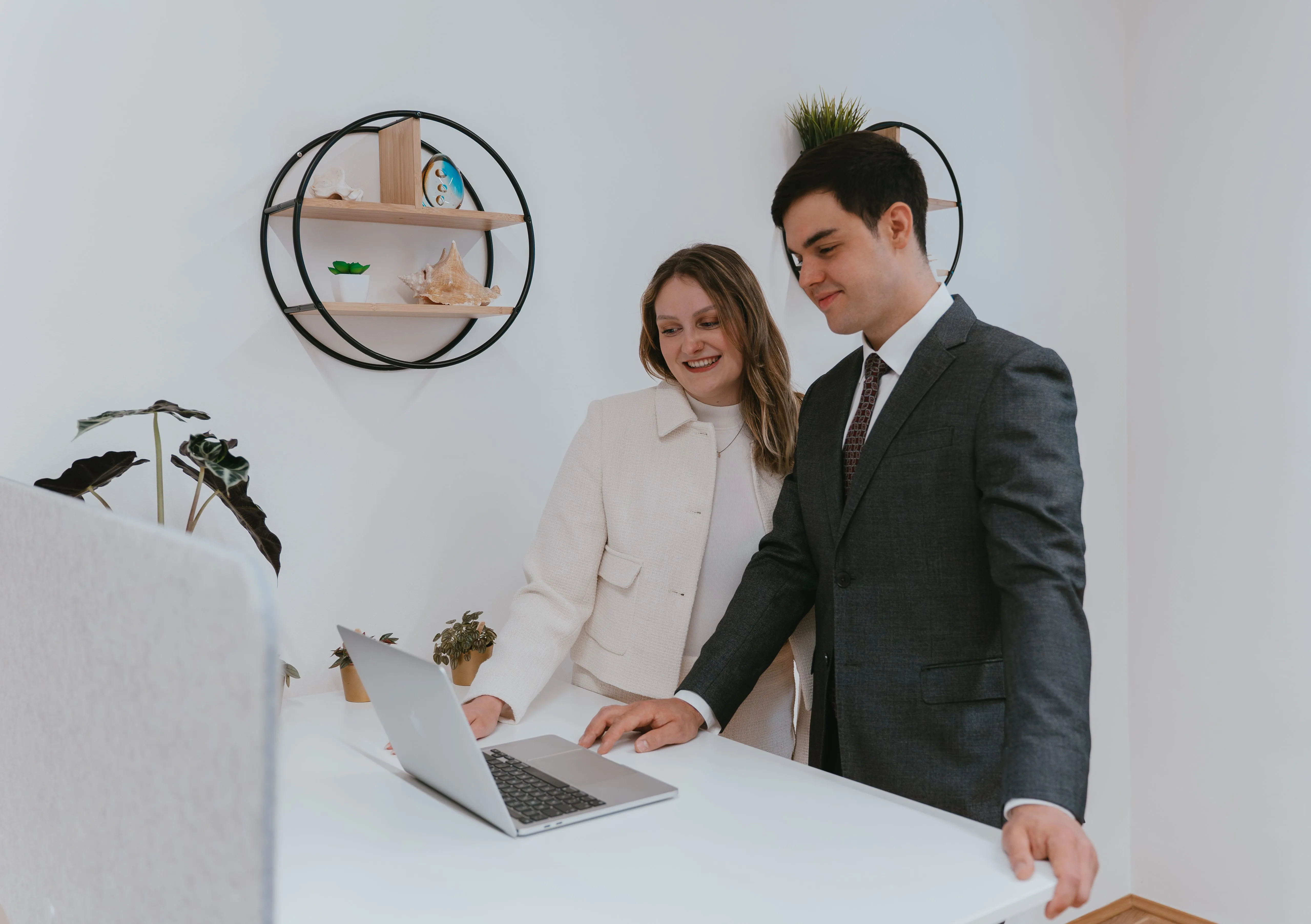 Bernhard Leitgeb und Jennifer Siedl-Beratungsgespr#ch