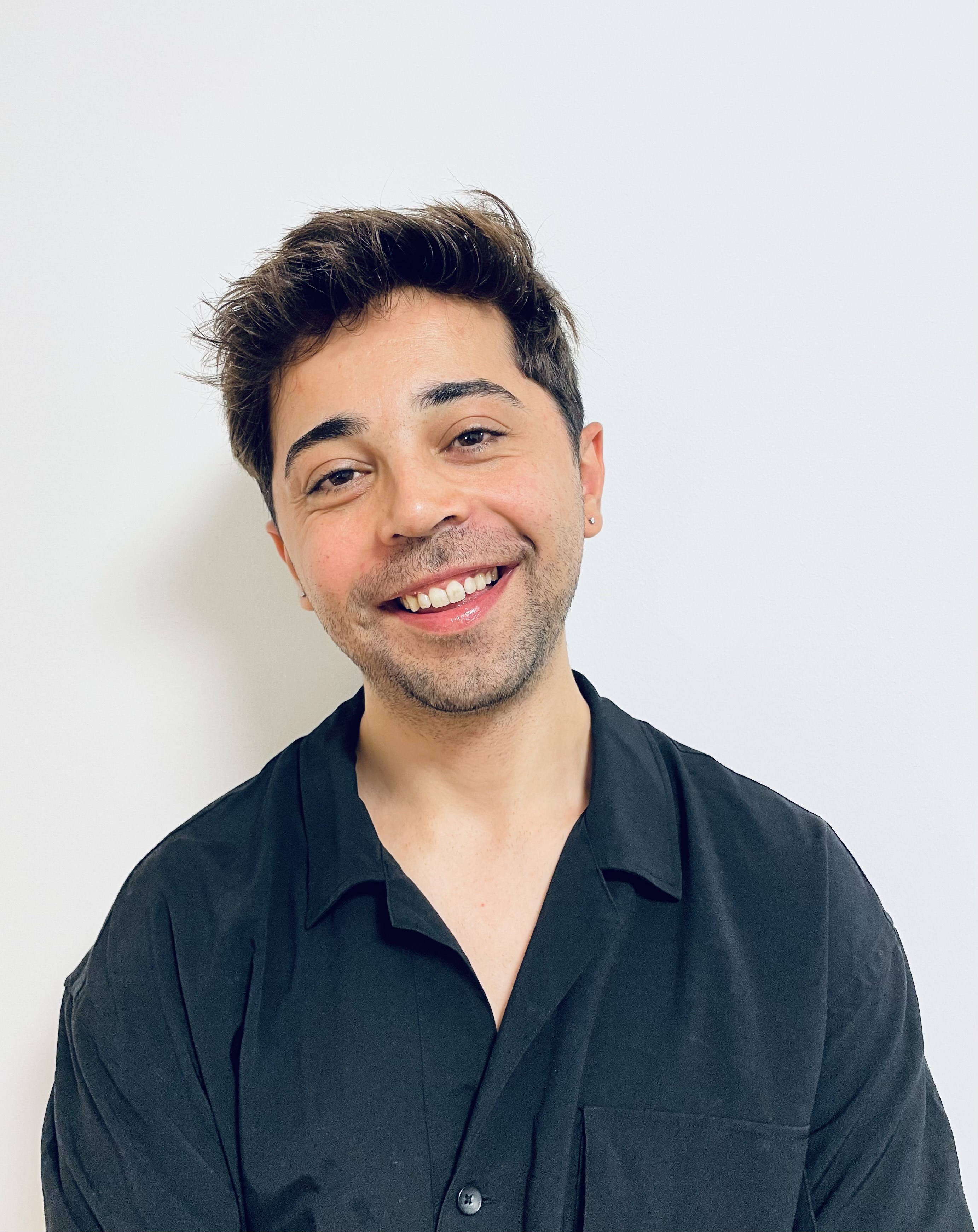 [team] image of tutor smiling (for a private tutor)