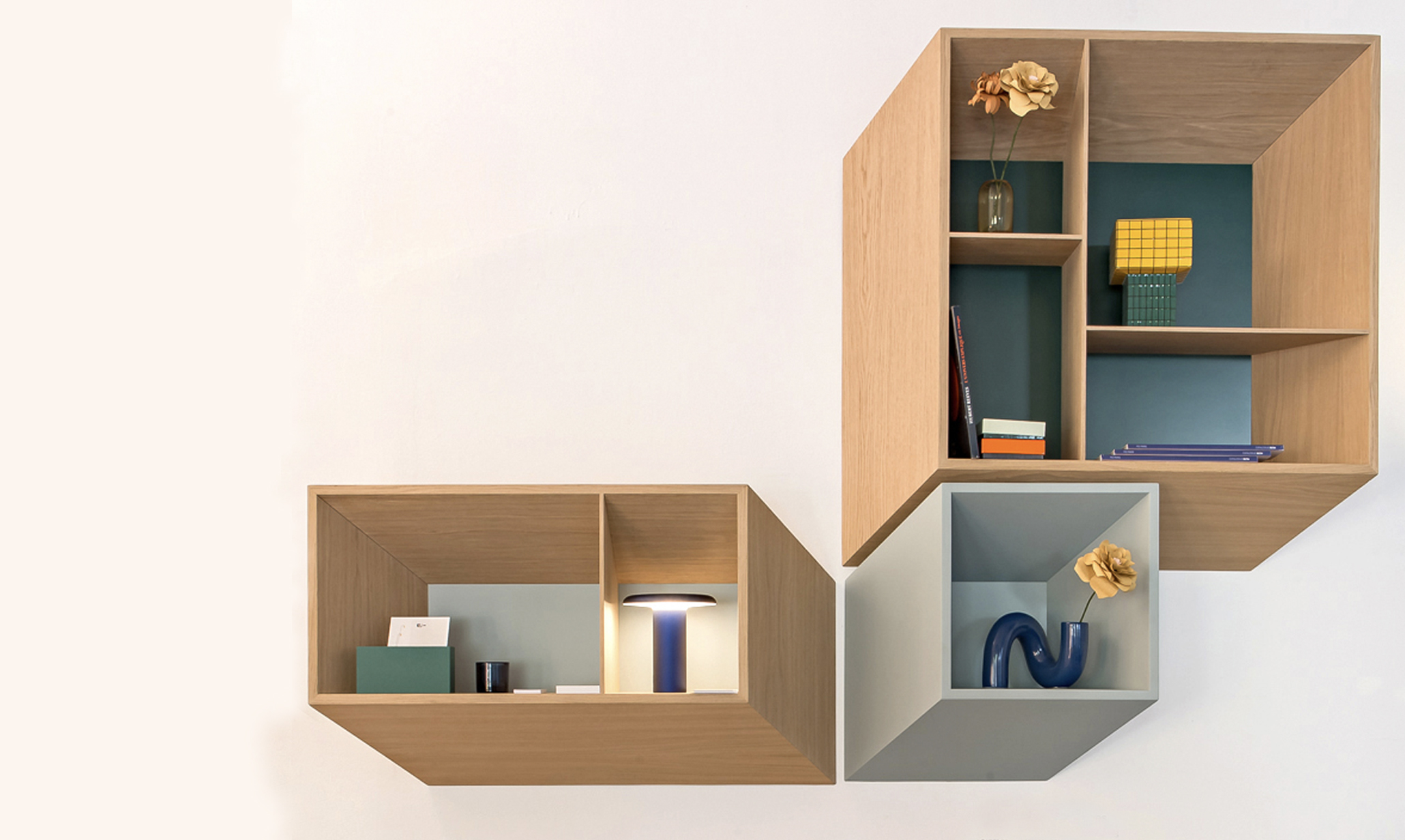 Modulable wall shelves Optic collection, FID Paris