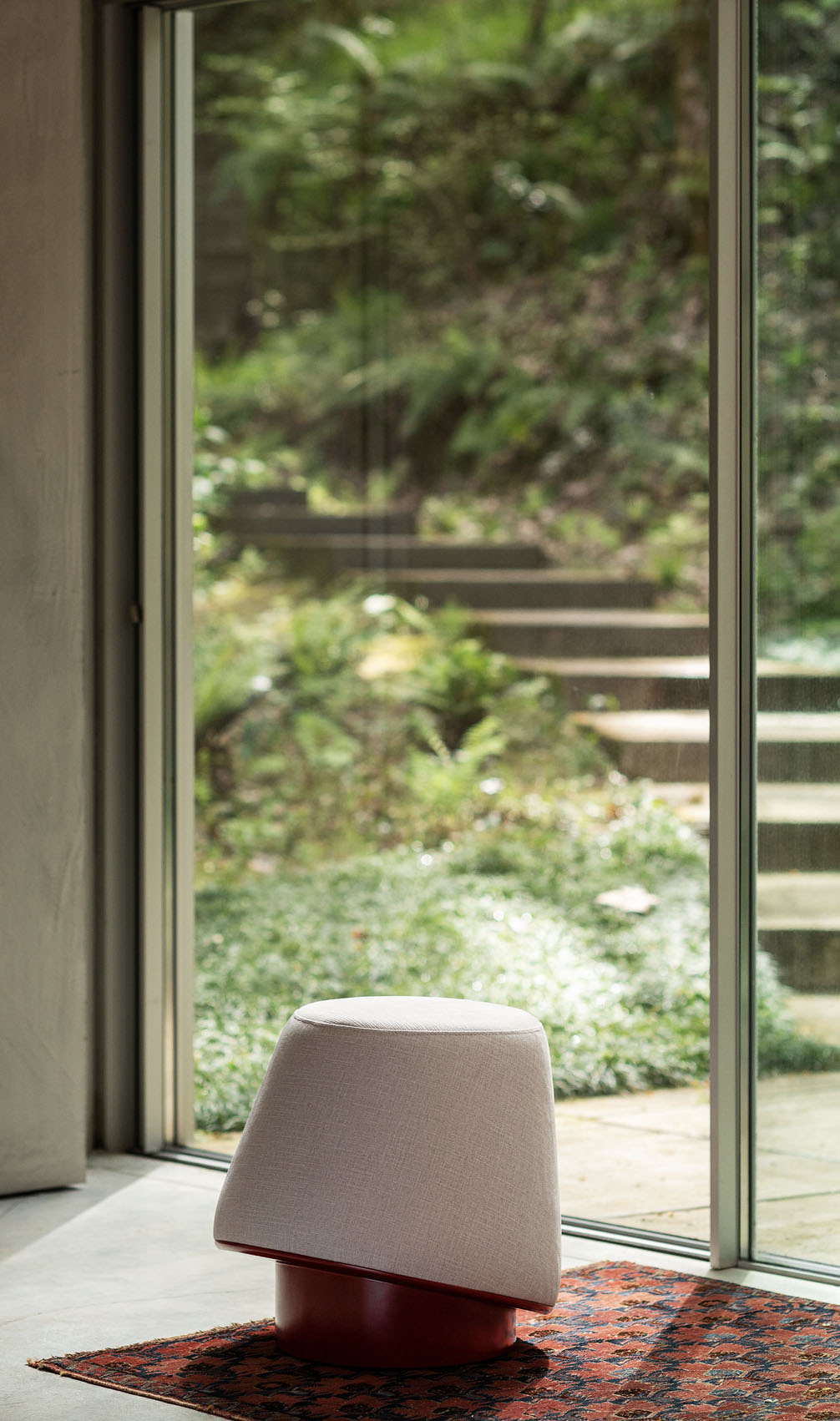 BUZZ Pouf, Design Sahar Famouri pour Fenabel , FID Paris