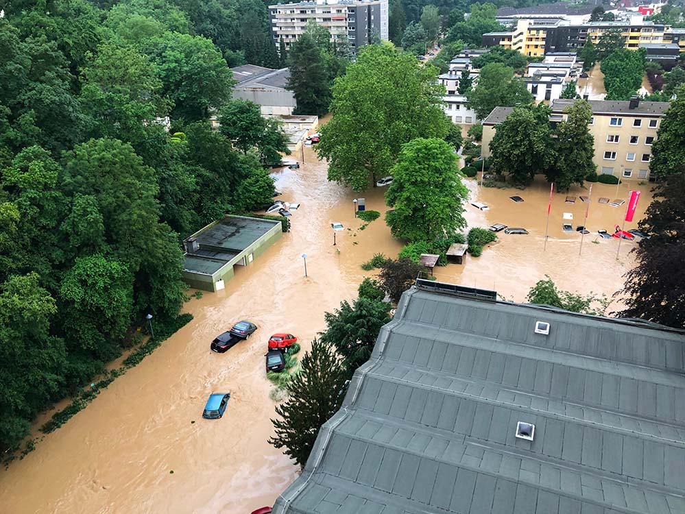 Évaluation de l'inondation et des sinistres d'une rue par drone