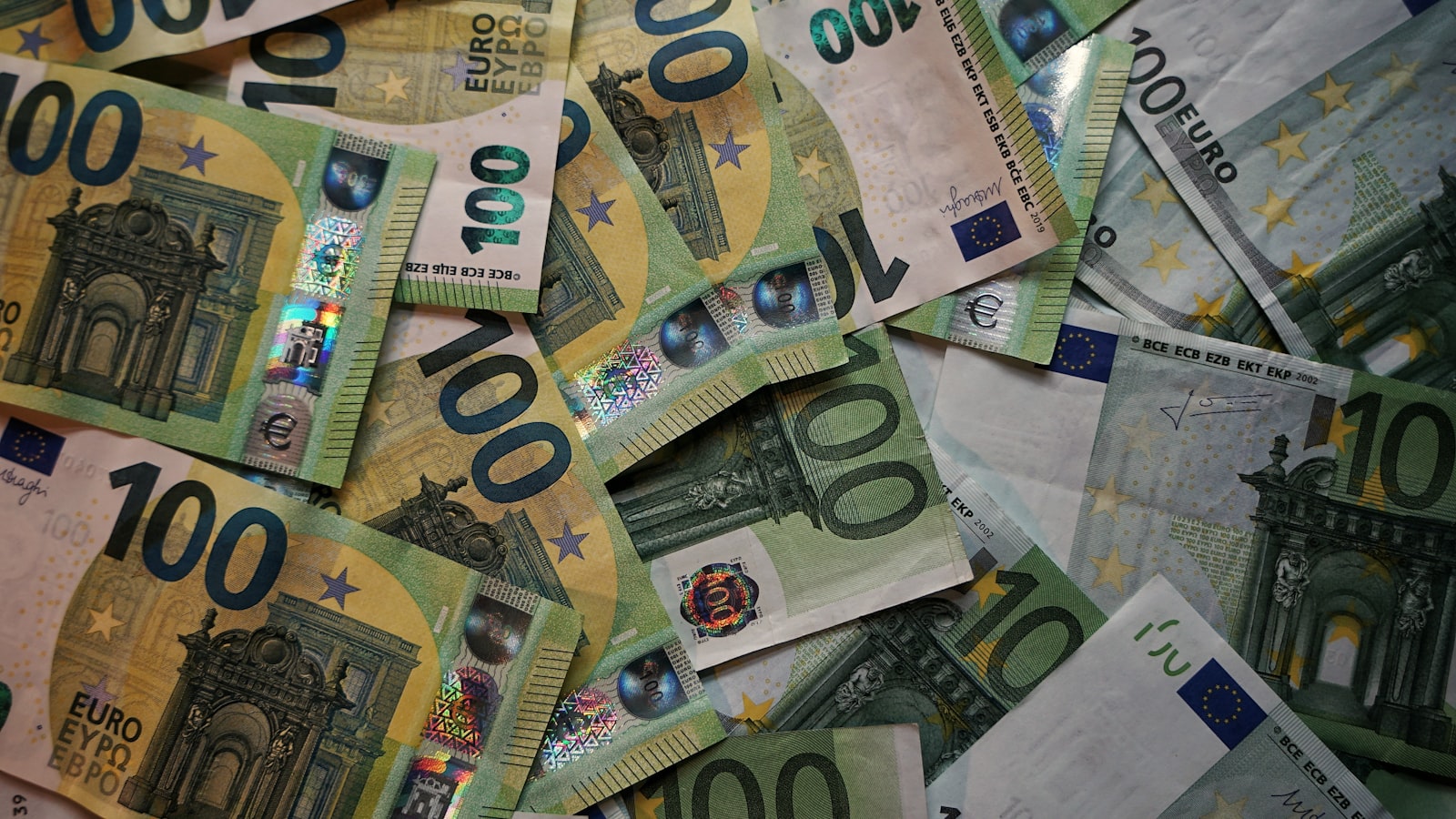 Liasse de billets de cent