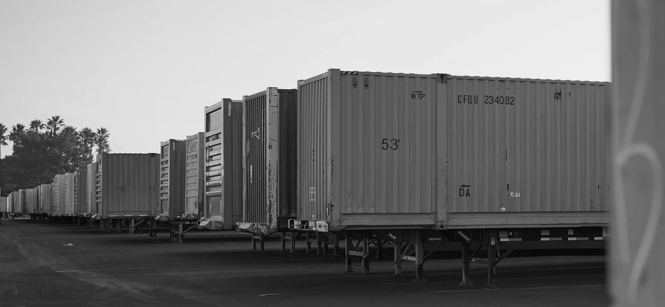 Cut idle time with trailer rental services