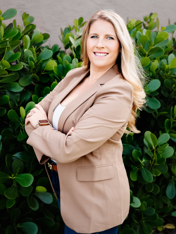 APShutters President, Rachel