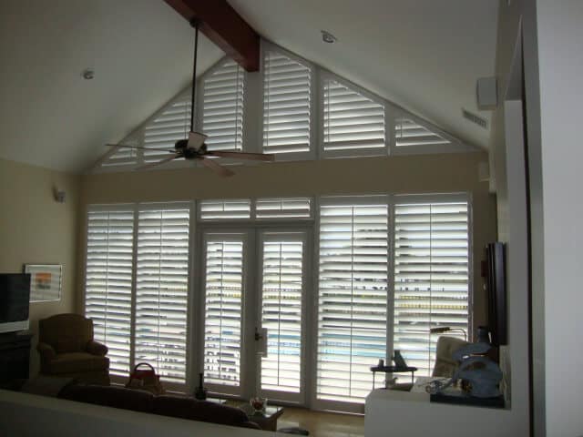 Shutter example that has a triangle shape