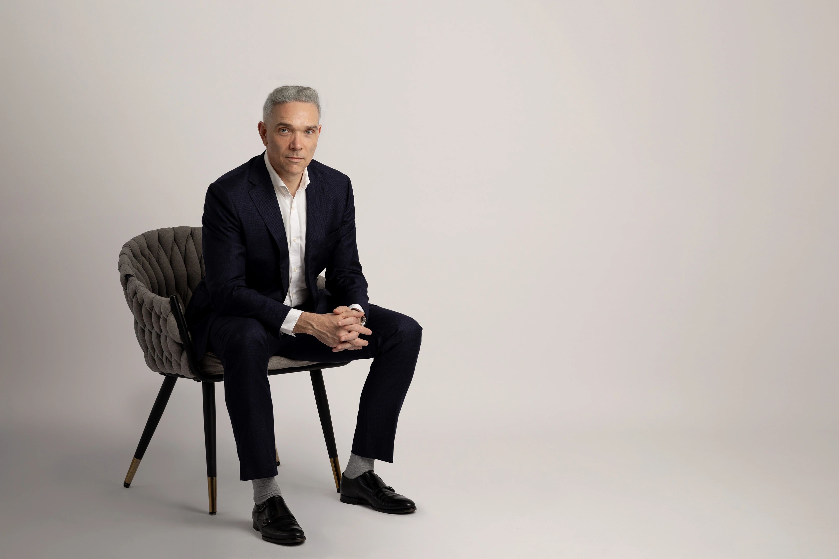 A decorative profile image of the founder of Cottage and Castle Buyer's Agents - Sven Fischer