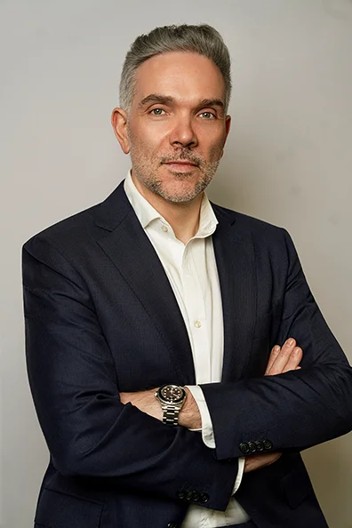 A decorative image of the founder and director of Cottage and Castle Buyer's Agents - Sven Fischer