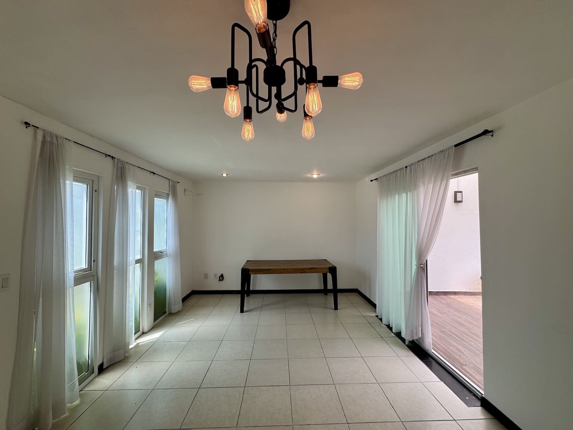 2025-08-28 15.50.54 (1).jpg