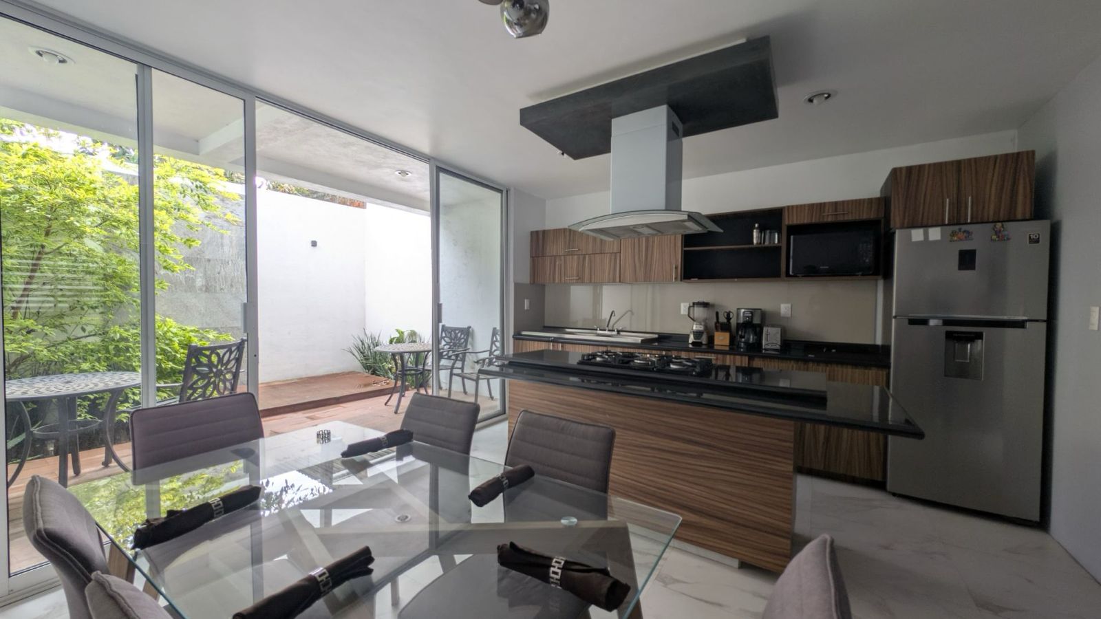 Casa en renta en Santa María de Guido | ¡Totalmente amueblada y con alberca!