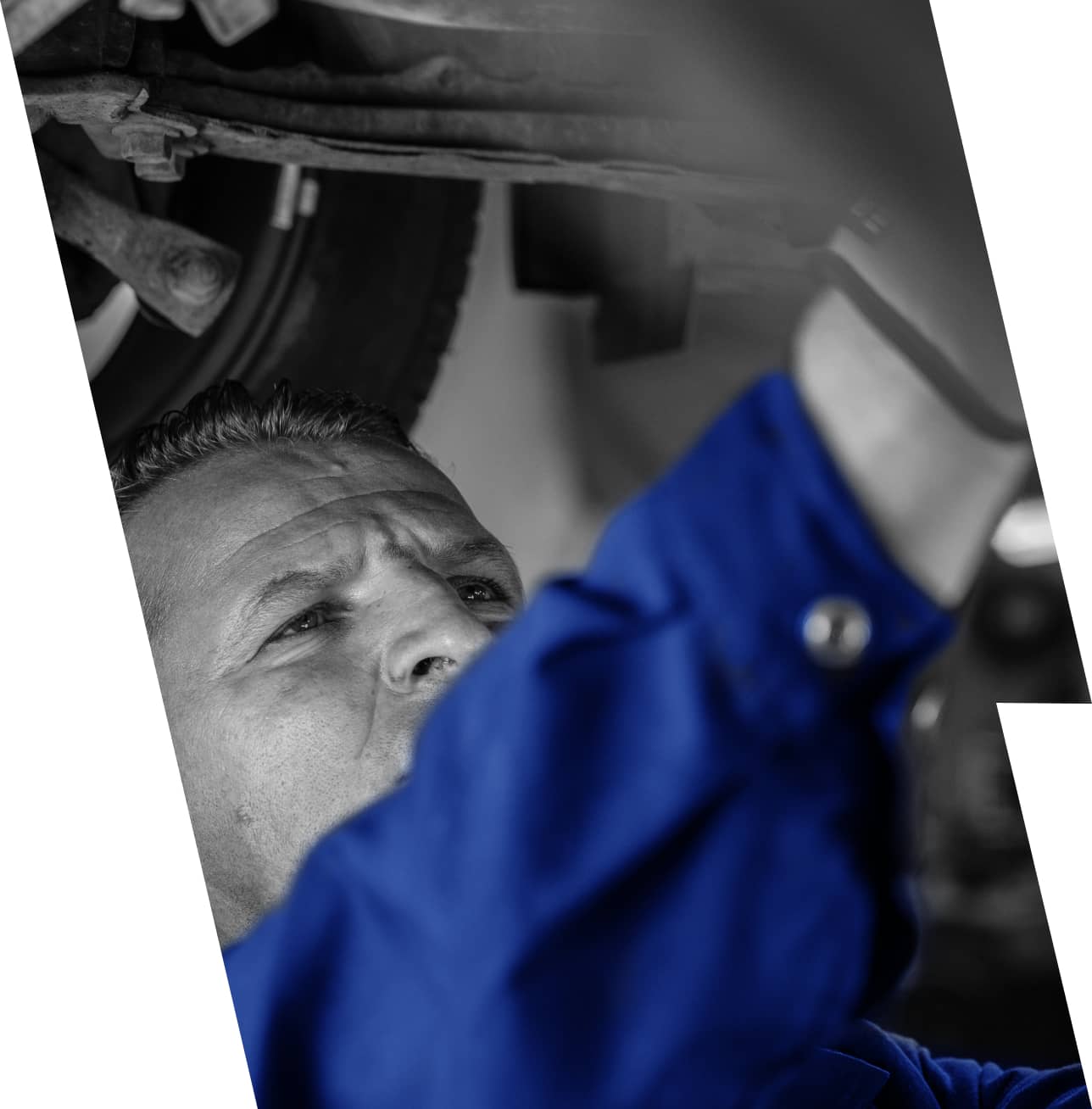 What Makes Us Different Mechanic Image Left - Carrepair X Webflow Template