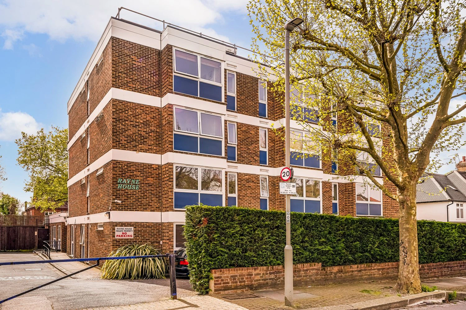 Cozo Living - Rayne House